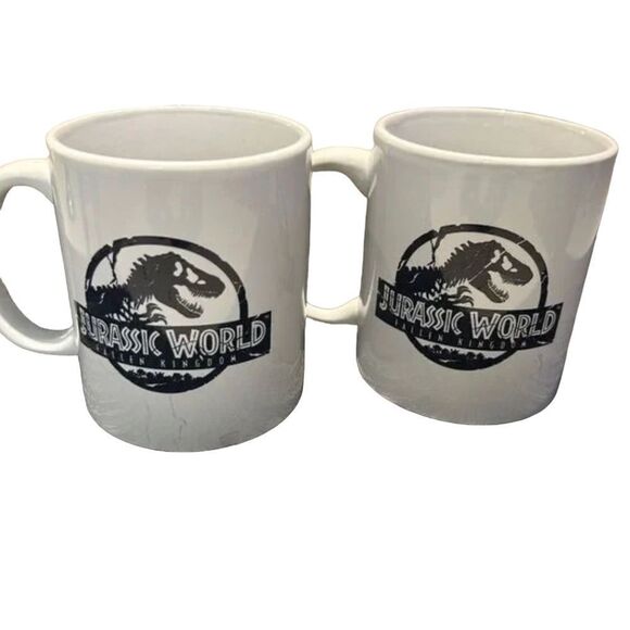 Pair of Jurassic World logo coffee mugs - Picture 1 of 7
